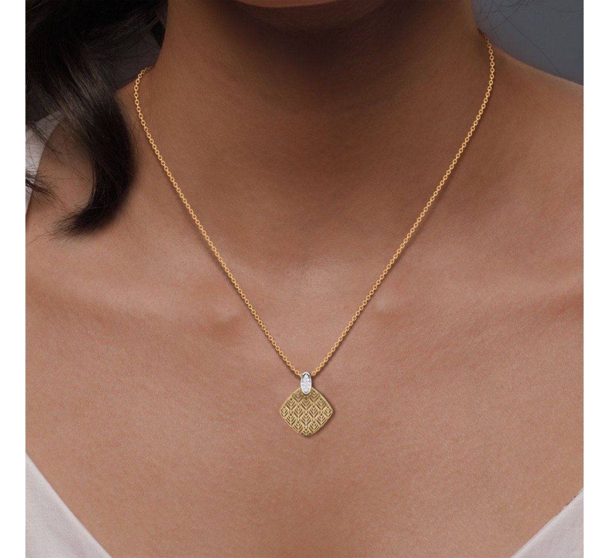Fernara Diamond Pendant