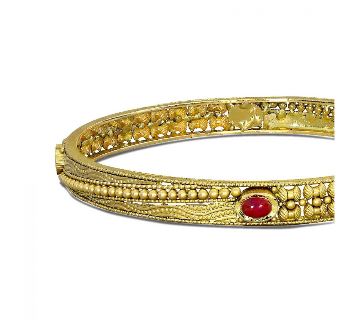 Enthralling Nakti Gold Bangles