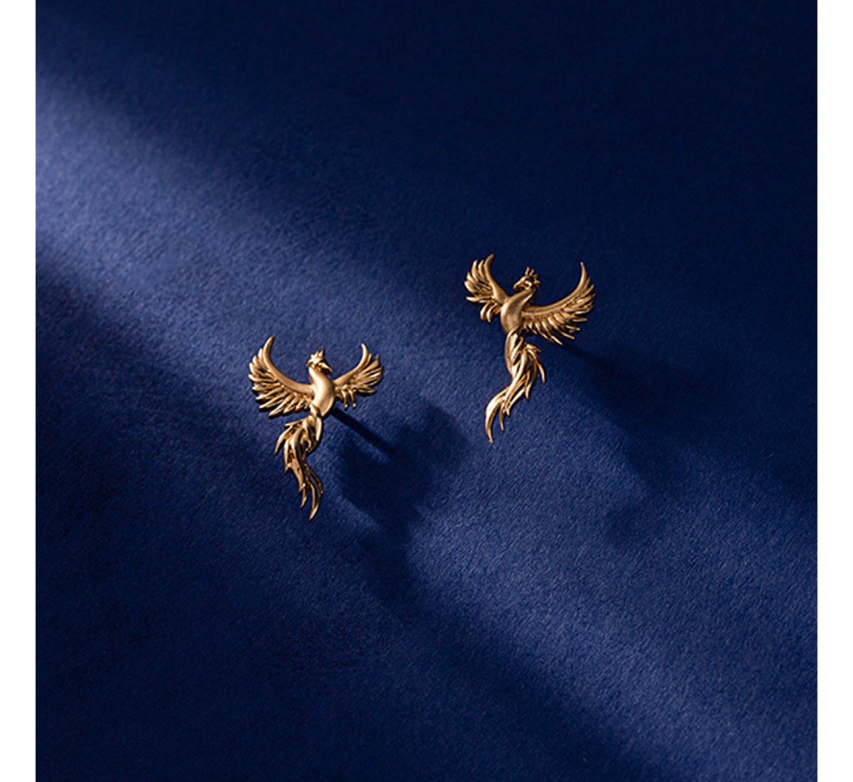 Kamna Stud Earrings