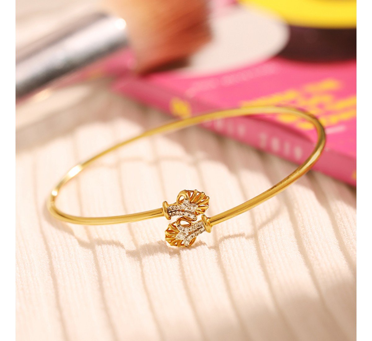 Vacuous Diamond Bracelet