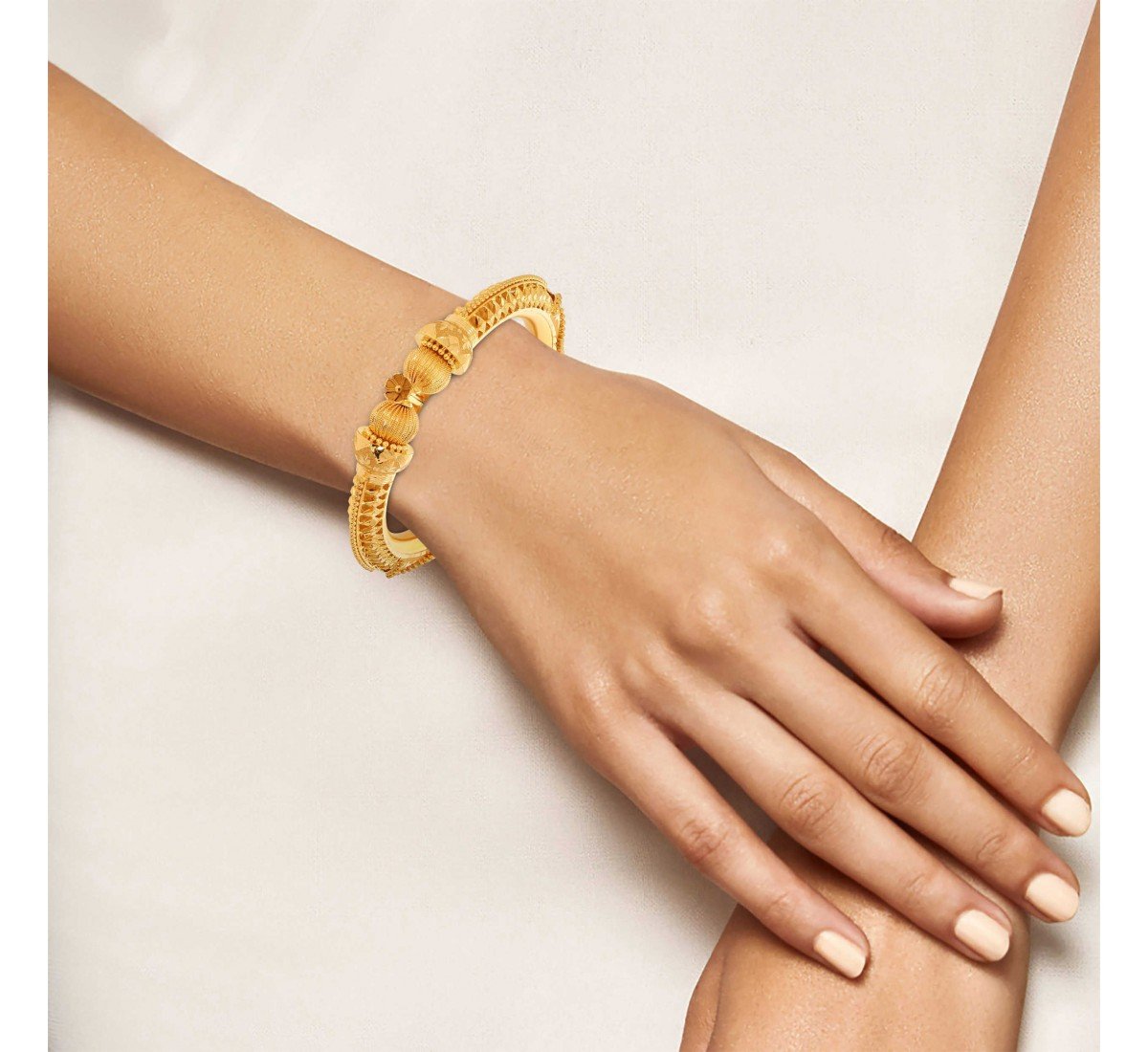Chandrika Gold Mukh Bangle