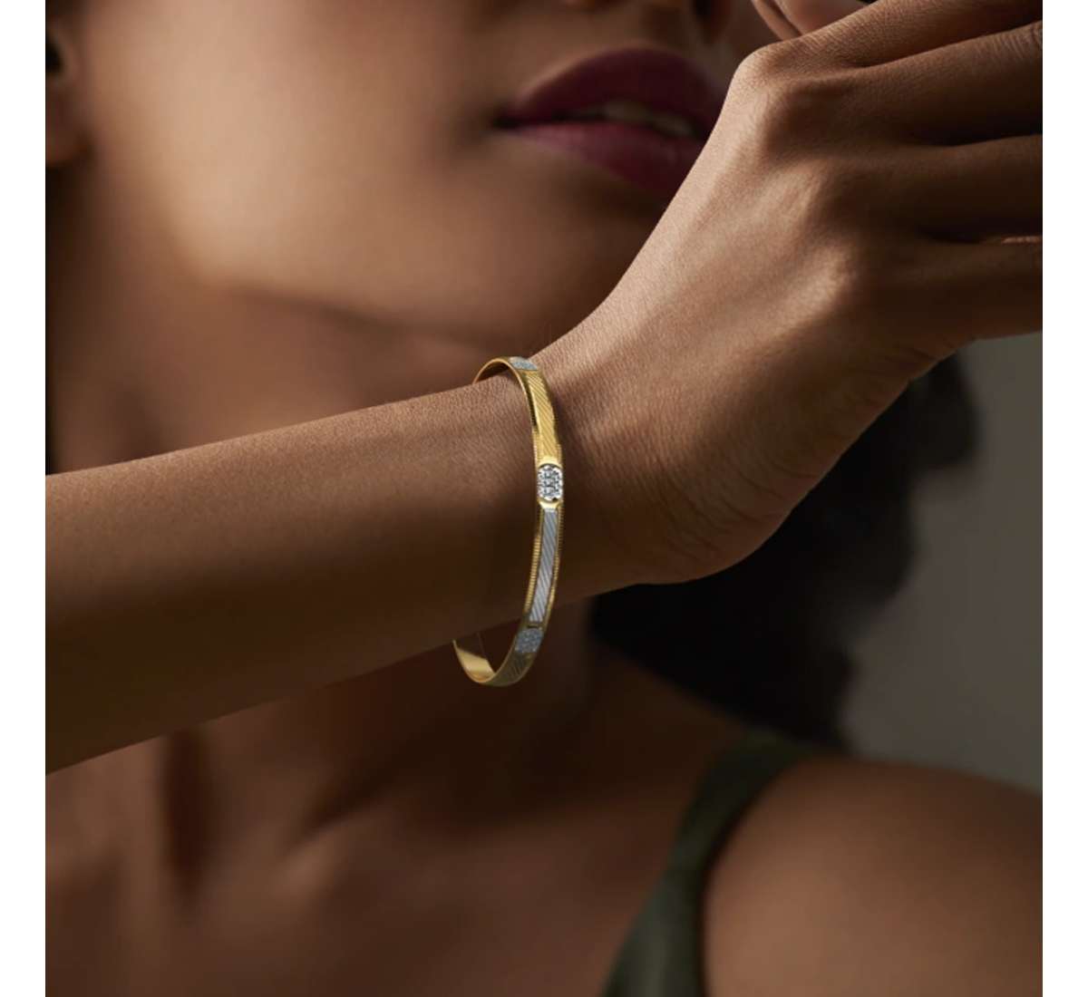 Toned Trump Gold Bangles