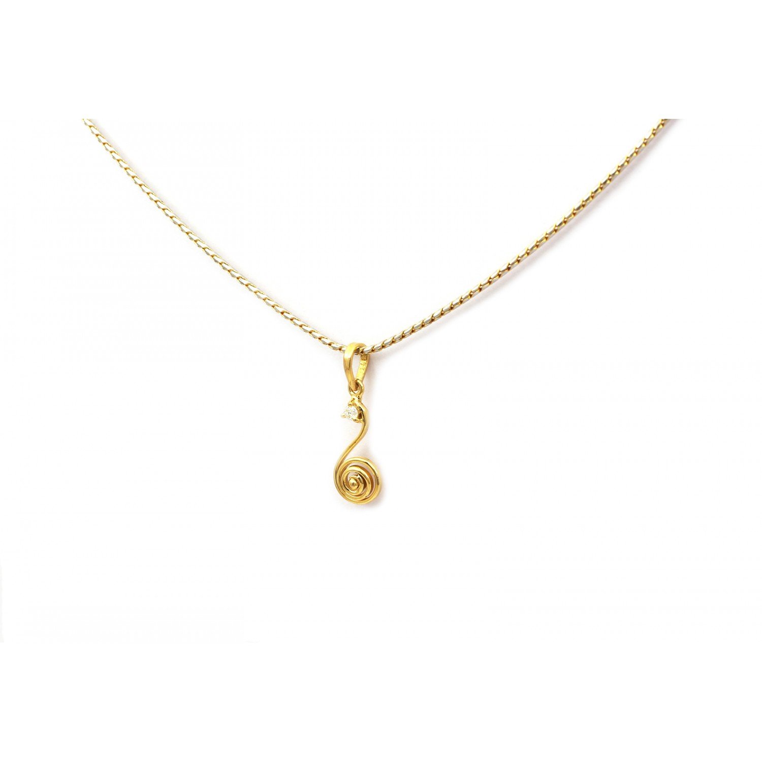 Eva Overlap Diamond Pendant